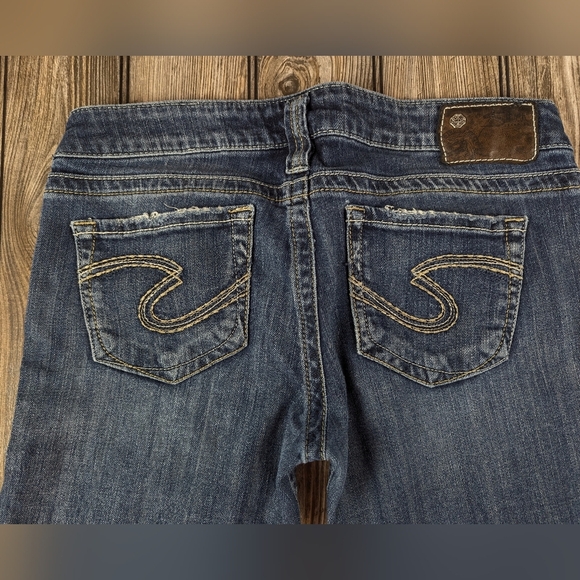 Silver Tuesday Size 29 Capris Wear On Back Pockets - Picture 1 of 13